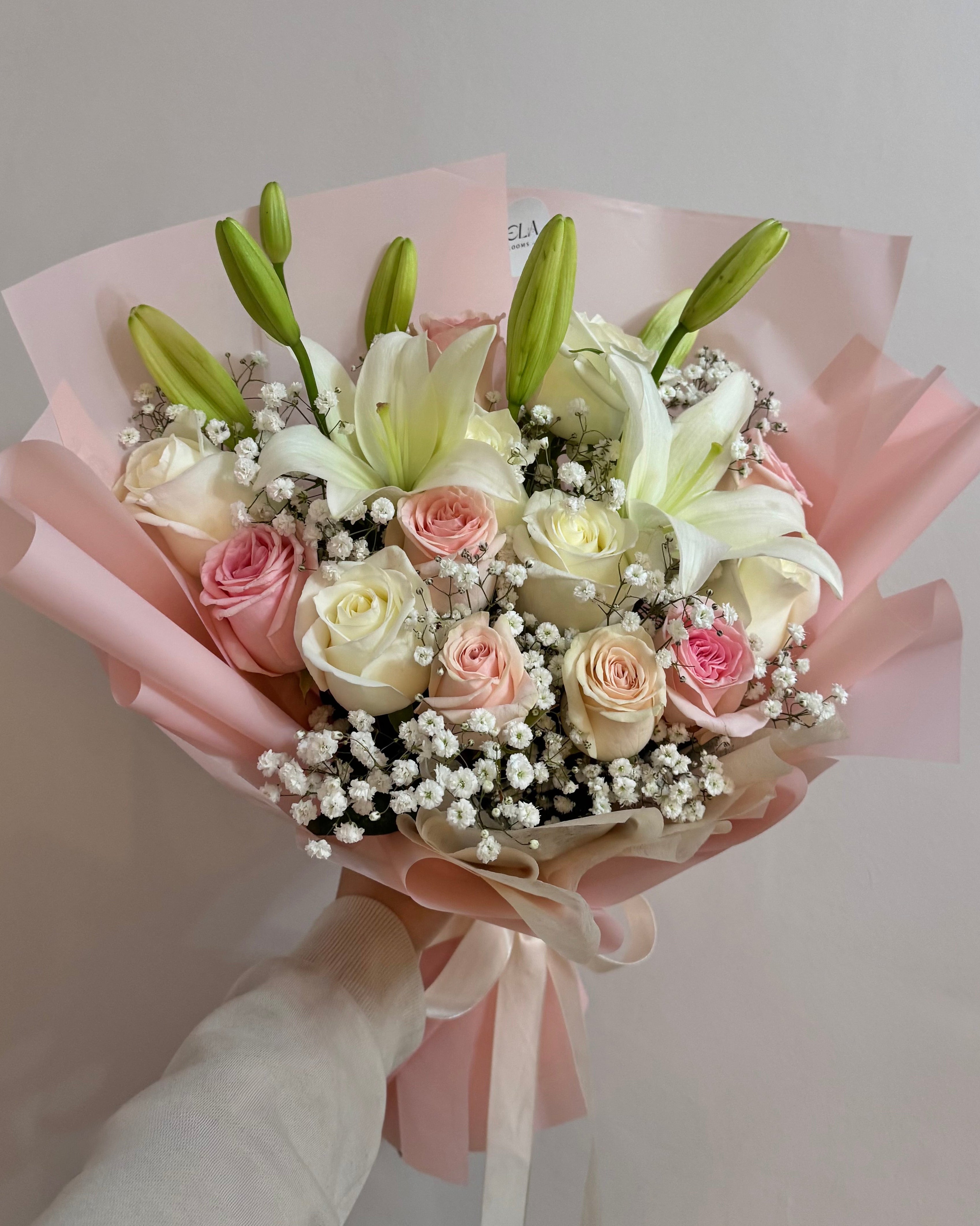 Roses & Lilies